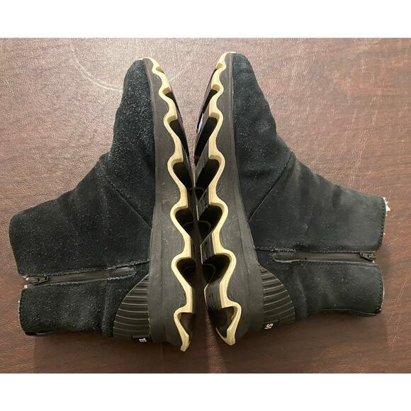 Sorel Out N About Waterproof Suede Booties Black 7.5 Faux Fur Lined Winter - Picture 5 of 8